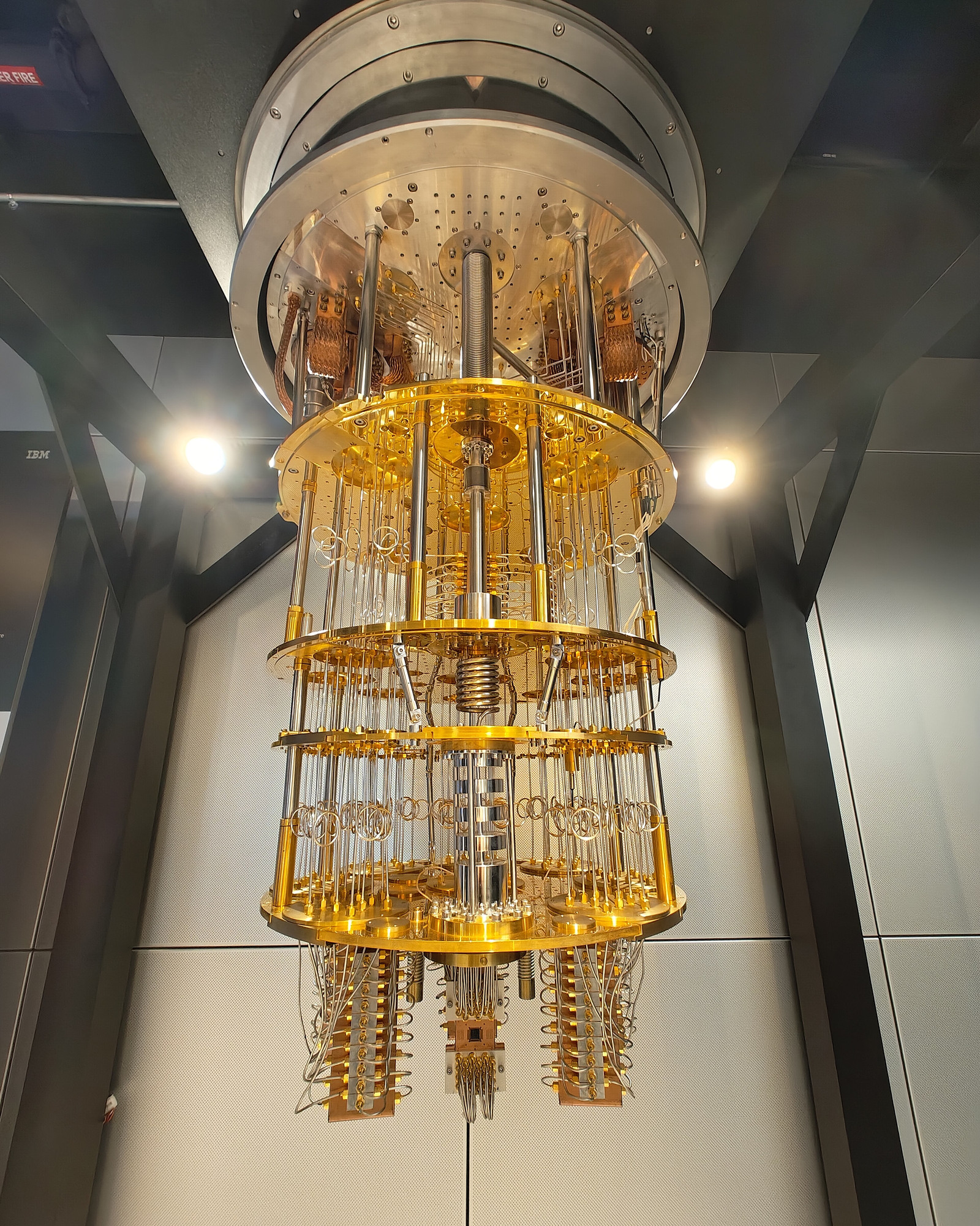 IBM 量子計算機系統